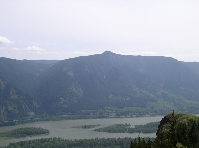 4.30.06 Hamilton Mountain 067 